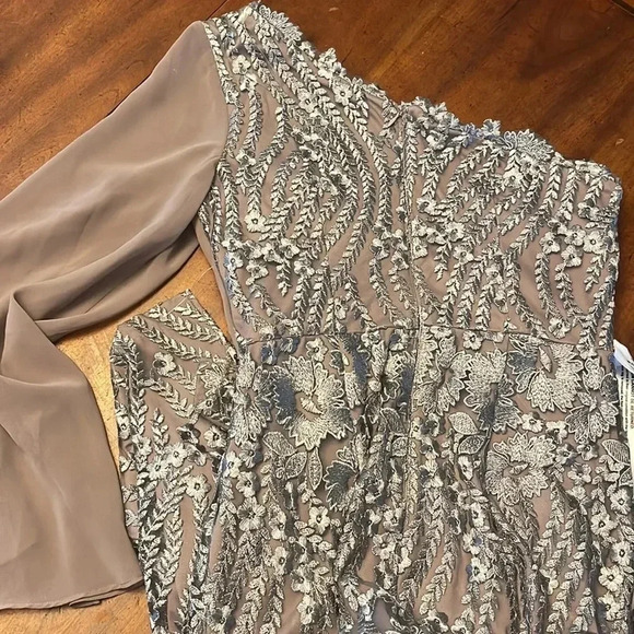NWOT!! JS Collections Embroidered One Shoulder Maxi Evening Dress - Size 4 - Picture 15 of 16